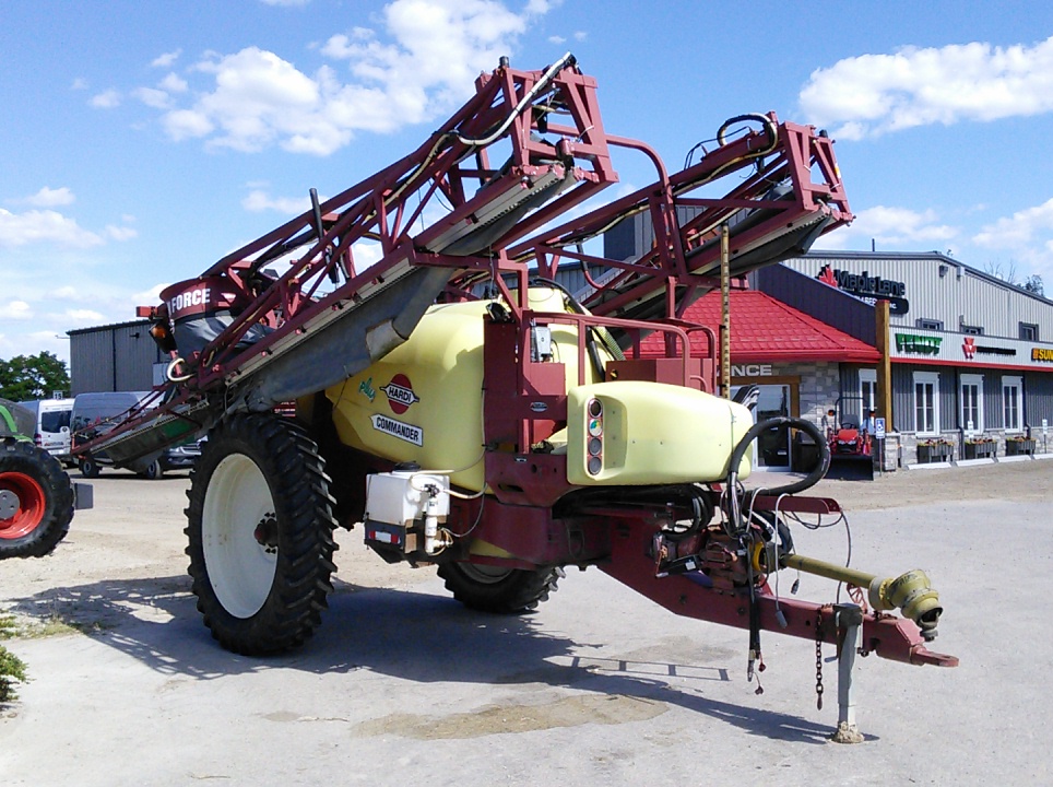 Hardi Commander 1200 – Sprayer – Pull Type | Maple Lane Farm Service