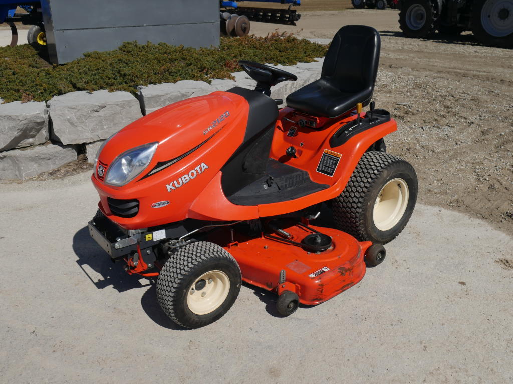 2015 Kubota GR2120 – Tractor | Maple Lane Farm Service