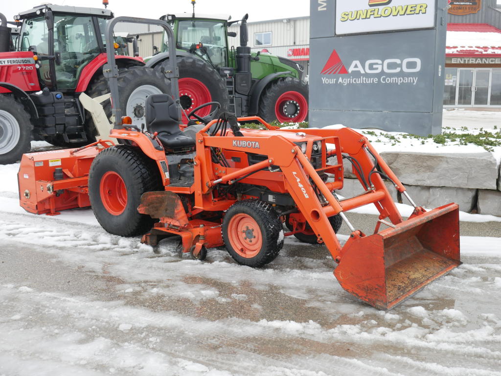 Kubota B7800 - Maple Lane Farm Service